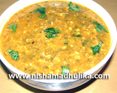 Sprouted moong store curry recipe