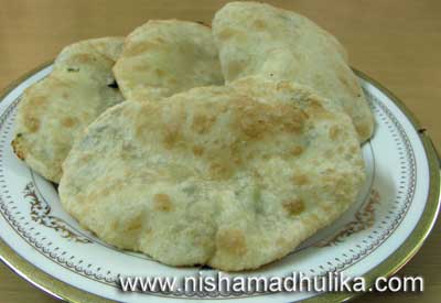 Paneer Stuffed Bhatura Recipe
