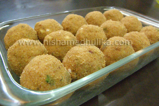 Urad Dal Laddu